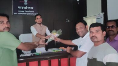 Photo of नवनियुक्त आईएएस अधिकारी वैभव वाघमारे यांचे : माजी जि.प.अध्यक्ष अजय कंकडालवार यांच्या कडून स्वागत