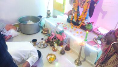 Photo of माँकाली माता पूजा महोत्सवाला माजी जि.प.अध्यक्ष अजयभाऊ कंकडालवार यांनी उपस्थित राहून दर्शन घेतले
