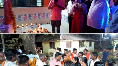 Photo of अजय कंकडालवार यांनी आलापल्ली हनुमान मंदिर येथील विधिवत पूजा अर्चना करून घेतली दर्शन