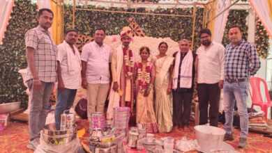 Photo of काँग्रेस नेते व जि.प.माजी अध्यक्ष अजय कंकडालवार यांनी विवाह सोहळ्याला उपस्थित