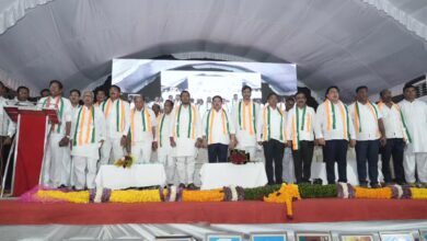 Photo of गडचिरोलीत काँग्रेसचा शक्तिप्रदर्शन : भव्य शेतकरी मेळावा व विश्वजित कोवासे यांचा जिल्हाध्यक्ष पदग्रहण सोहळा उत्साहात संपन्न