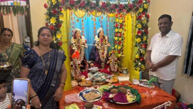 Photo of महालक्ष्मी पूजेनिमित्त अहेरीत भक्तिमय वातावरण; मानकरी व्यापारी नारायणजी खांडरे यांच्या निवासस्थानी?