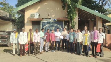 Photo of वनहक्क पट्ट्यासाठी शेतकऱ्यांचे अहेरीत निवेदन; अजयभाऊ कंकडालवार यांच्या नेतृत्वाखाली प्रशासनाला धावपळ